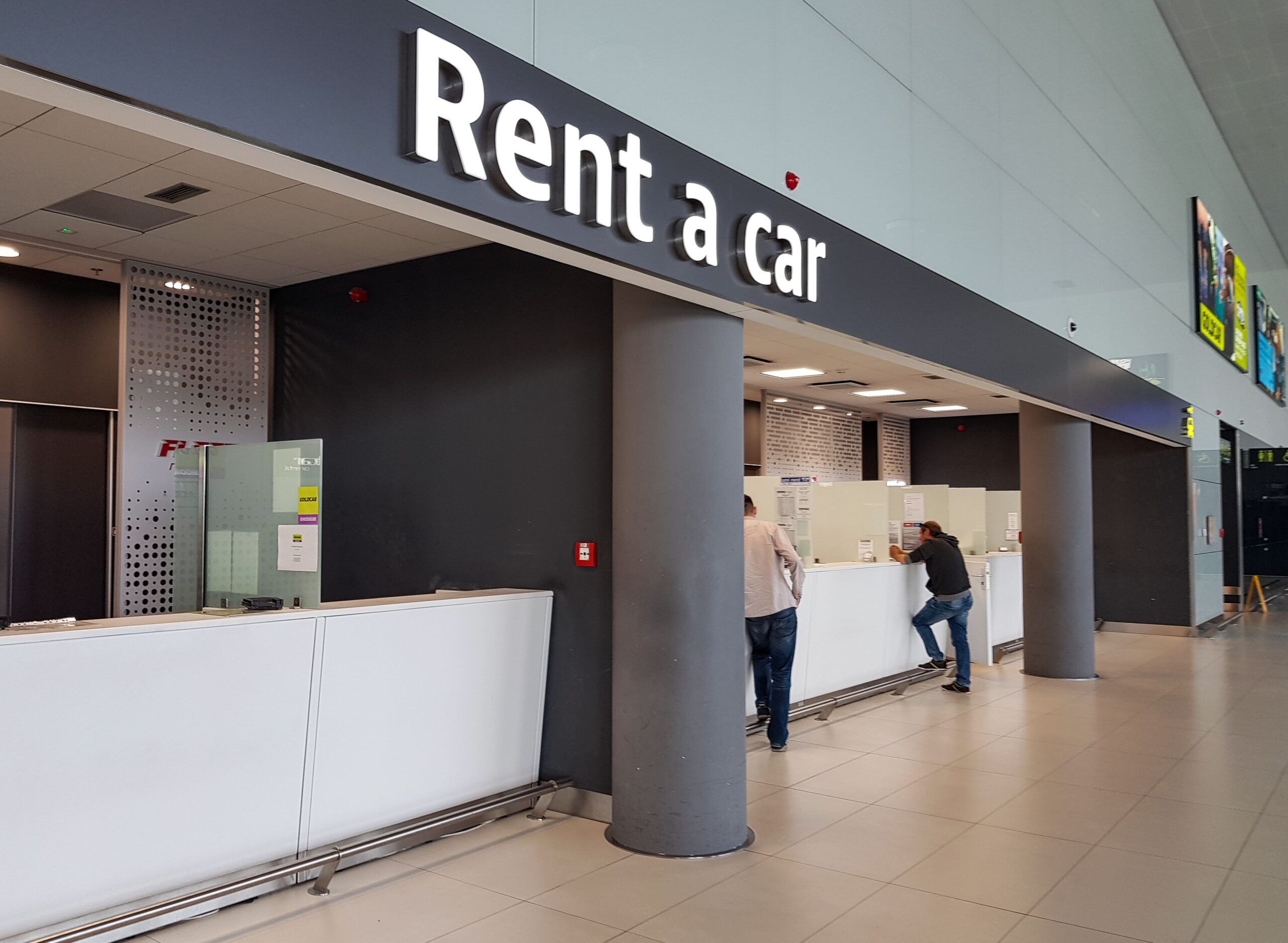 What to Know When Renting a Car at Airports in the Dominican Republic